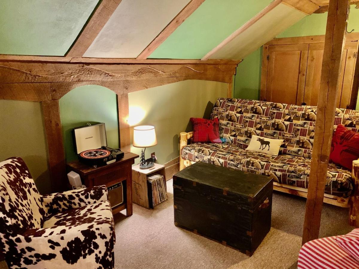 Grunberg Haus Inn & Cabins 沃特伯里 外观 照片