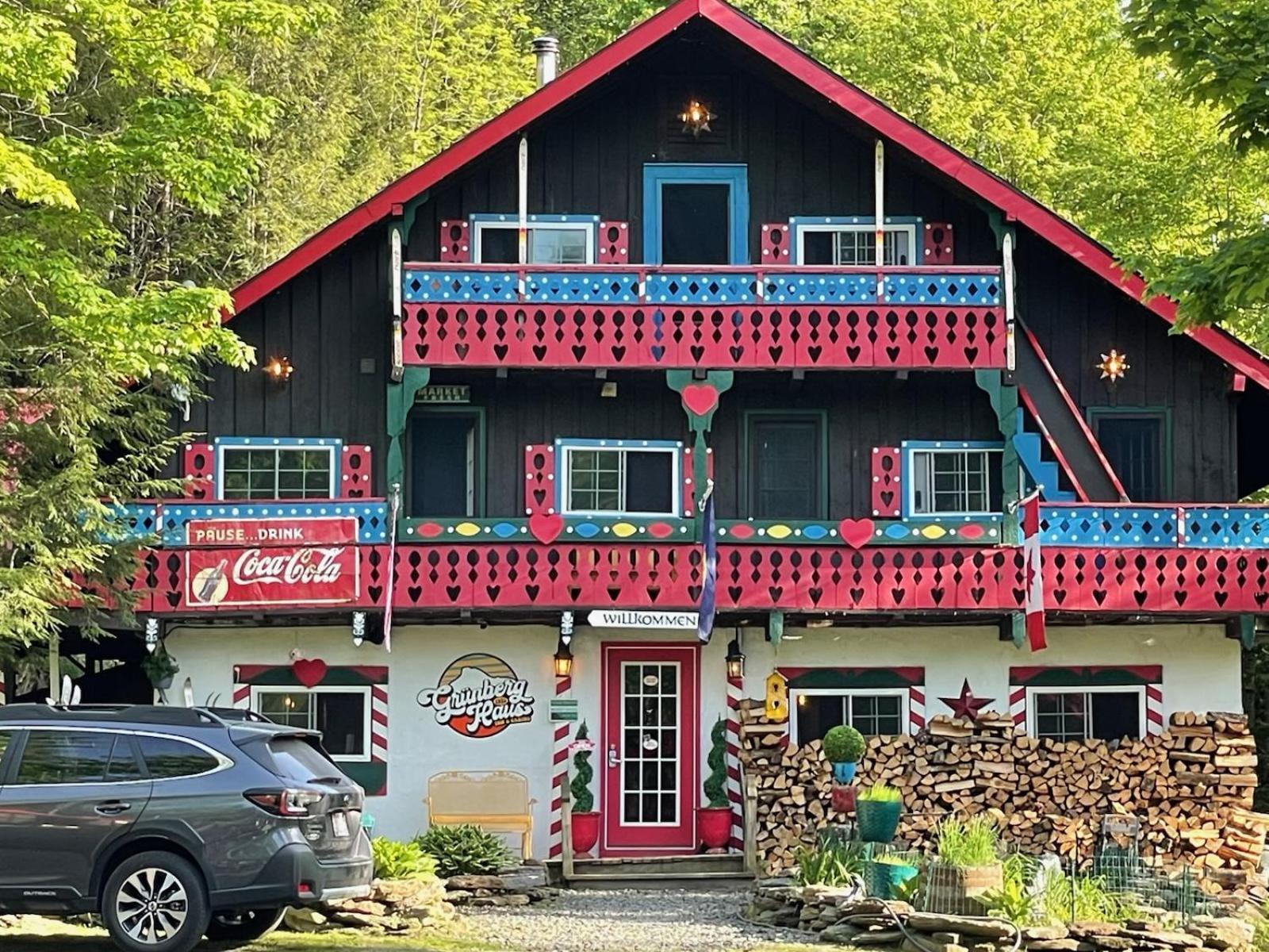 Grunberg Haus Inn & Cabins 沃特伯里 外观 照片